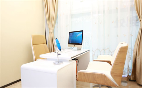 深圳富華醫(yī)療美容醫(yī)院環(huán)境圖5