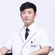 南京康美醫(yī)療美容醫(yī)院馮思陽(yáng)醫(yī)生照片