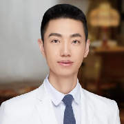 南京藝星醫(yī)療美容醫(yī)院潘峰醫(yī)生照片