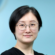 深圳藝星醫(yī)療美容醫(yī)院呂瑛醫(yī)生照片