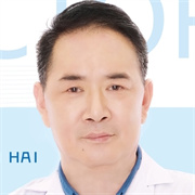 成都軍建疤痕科李書(shū)海醫(yī)生照片