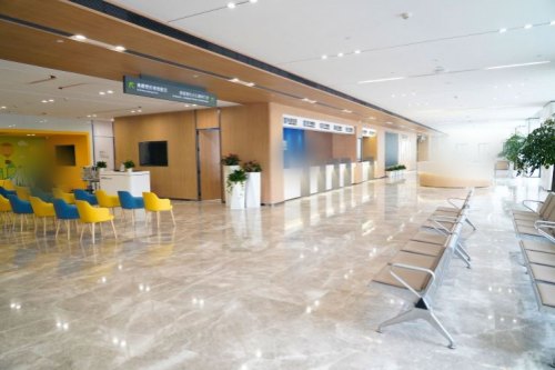 杭州愛爾眼科醫(yī)院大廳