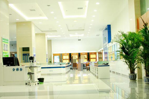 重慶南坪愛爾眼科醫(yī)院環(huán)境圖3