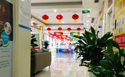 成都華廈眼科醫(yī)院環(huán)境 成都華廈眼科醫(yī)院環(huán)境