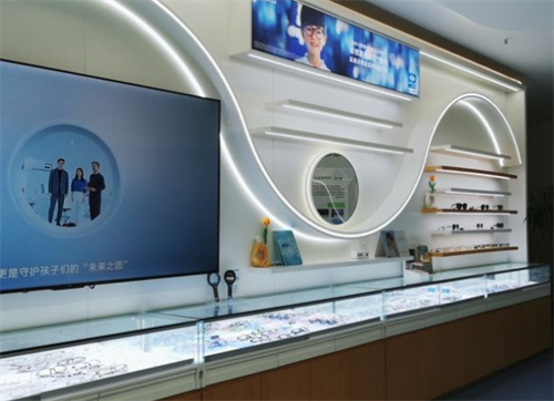 成都溫江維普眼科環(huán)境圖3