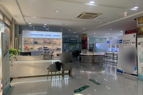 青島魯東眼科醫(yī)院環(huán)境圖2