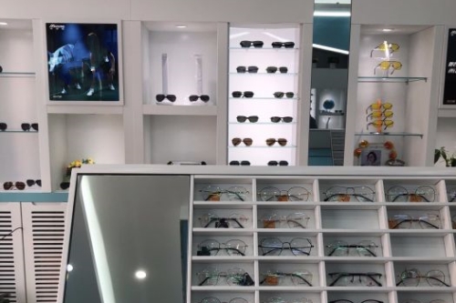 哈爾濱明匯眼科診所環(huán)境圖3