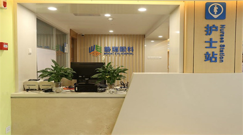 蘭州普瑞眼視光醫(yī)院環(huán)境圖3