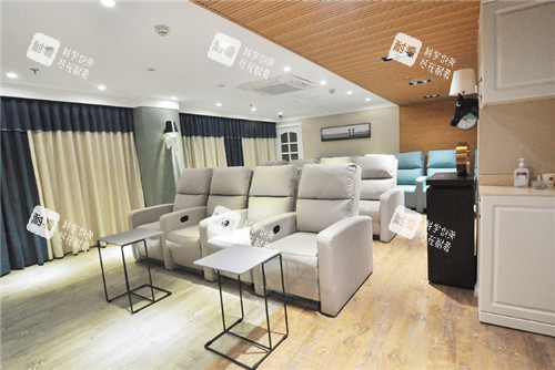 昆明華美美萊整形等待區(qū)環(huán)境