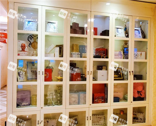 武漢中翰整形展示墻照片