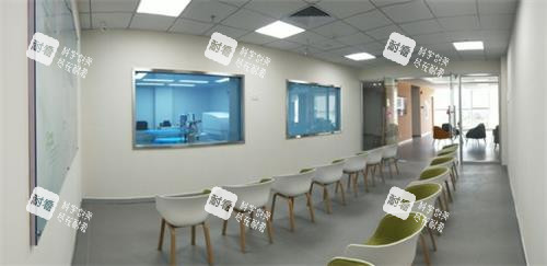 湛江愛爾奧理德眼科醫(yī)院等候區(qū)