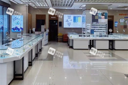 成都普瑞眼科配鏡大廳環(huán)境