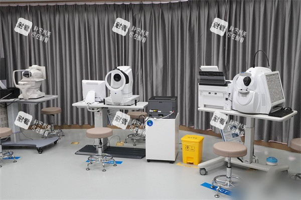 南寧普瑞眼科醫(yī)院設備區(qū)