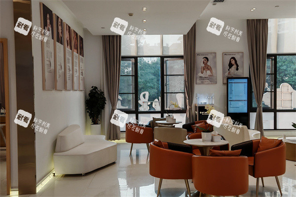 南寧柏琳悅美醫(yī)療美容醫(yī)院大廳環(huán)境圖 南寧柏琳悅美醫(yī)療美容醫(yī)院大廳環(huán)境圖