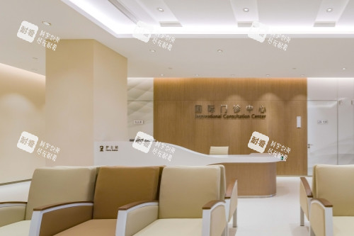 北京?，斄猪槼毖劭漆t(yī)院候診區(qū)2