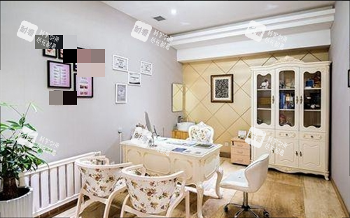 大連愛德麗格整形面診室