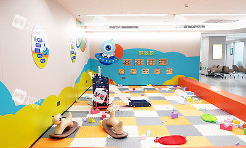 深圳普瑞眼科兒童游戲區(qū)