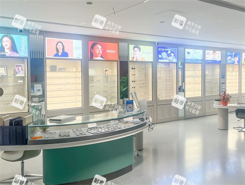 深圳普瑞眼科（星耀店）配鏡區(qū)