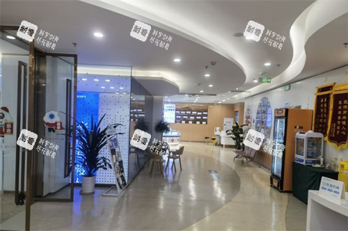 重慶華廈渝州眼科醫(yī)院大廳環(huán)境圖