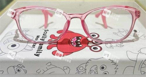 兒童近視眼鏡