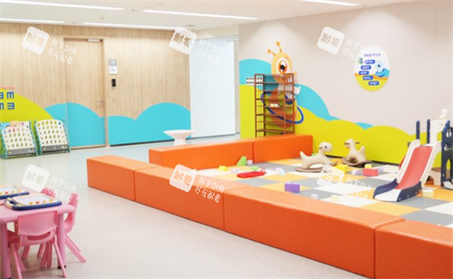 深圳普瑞眼科兒童區(qū)