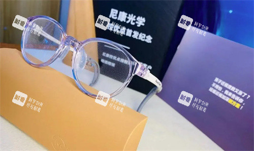 尼康控優(yōu)點鏡片實拍