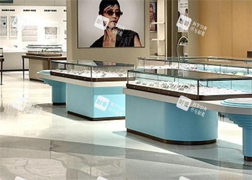 寧波愛爾眼科醫(yī)院驗(yàn)光配鏡區(qū)