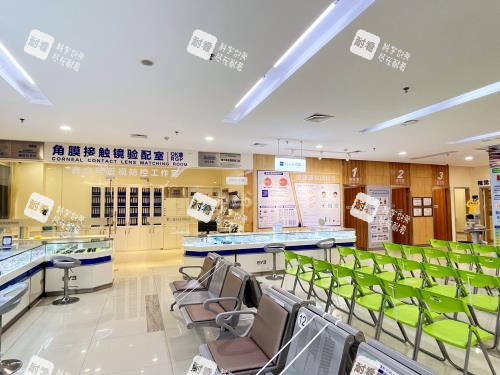 肇慶愛爾眼科視光科休息區(qū)