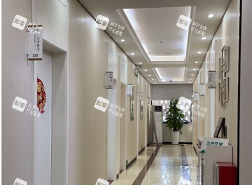 廣州廣大醫(yī)院內(nèi)部過道環(huán)境 廣州廣大醫(yī)院內(nèi)部過道環(huán)境