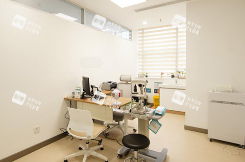 深圳博愛曙光眼科商談室