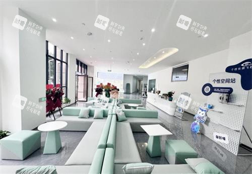 長(zhǎng)沙裕湘眼科醫(yī)院等候區(qū)環(huán)境圖