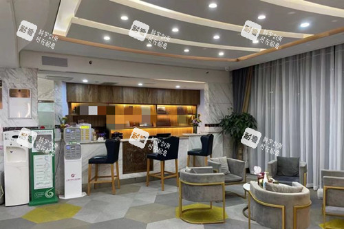 上海華美整形內(nèi)部休息等待區(qū)環(huán)境