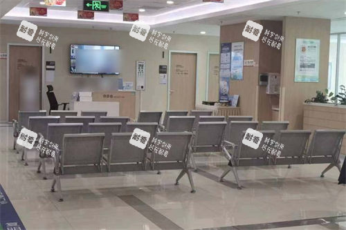 畢節(jié)安建眼科醫(yī)院手術(shù)等候區(qū)