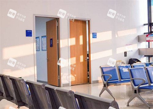 東莞愛(ài)爾眼科等候區(qū)