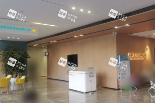 杭州愛(ài)爾眼科醫(yī)院角膜塑形鏡配鏡區(qū)