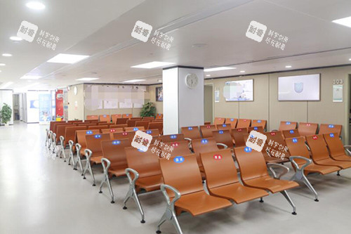 深圳愛爾眼科醫(yī)院等候區(qū)