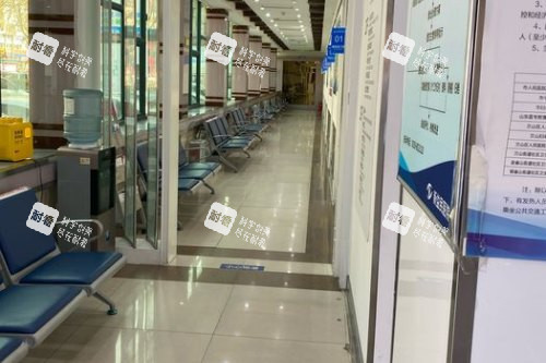 臨沂新益民眼科醫(yī)院候診區(qū)