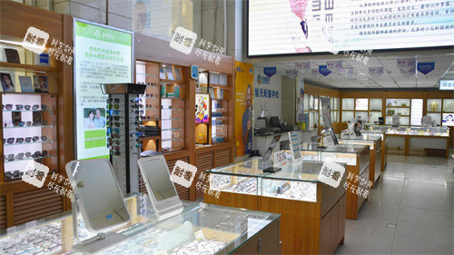 蘭州普瑞眼科醫(yī)院配鏡