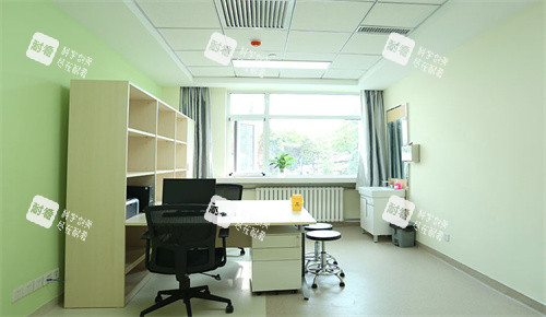 蘭州普瑞眼視光醫(yī)院診室