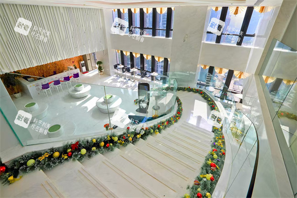 廣州華美醫(yī)院眼整形天團曝光！薛提朋/阮慶玲等5位醫(yī)生技術(shù)解析，看完秒懂選誰！