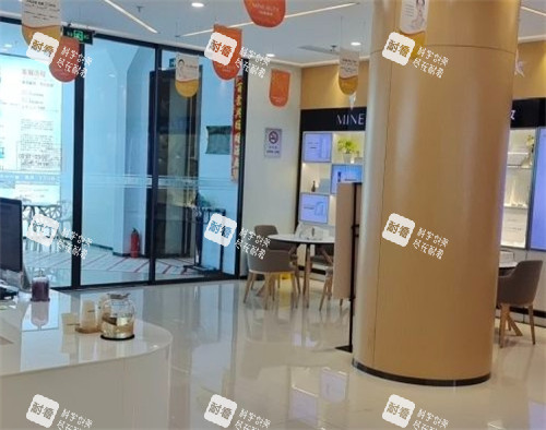 福州瑪恩皮膚醫(yī)療美容醫(yī)院大廳照片