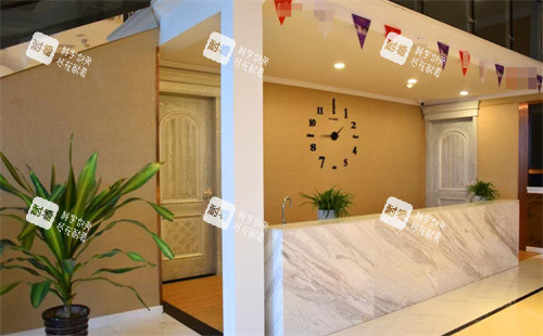 合肥崔勁松醫(yī)療美容新地店前臺