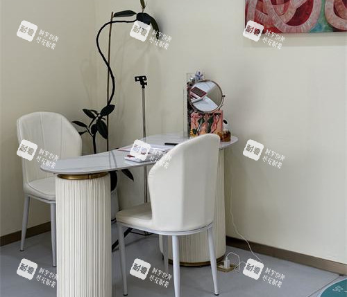 北京潤(rùn)顏醫(yī)美商談室 北京潤(rùn)顏醫(yī)美商談室